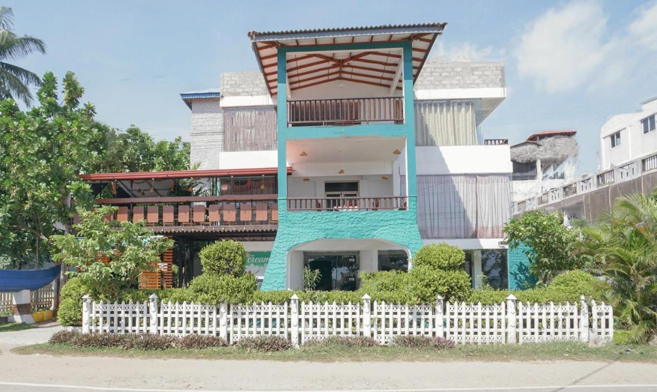 Oyo 512 Agra Lanka Beach Resort Велігама Екстер'єр фото